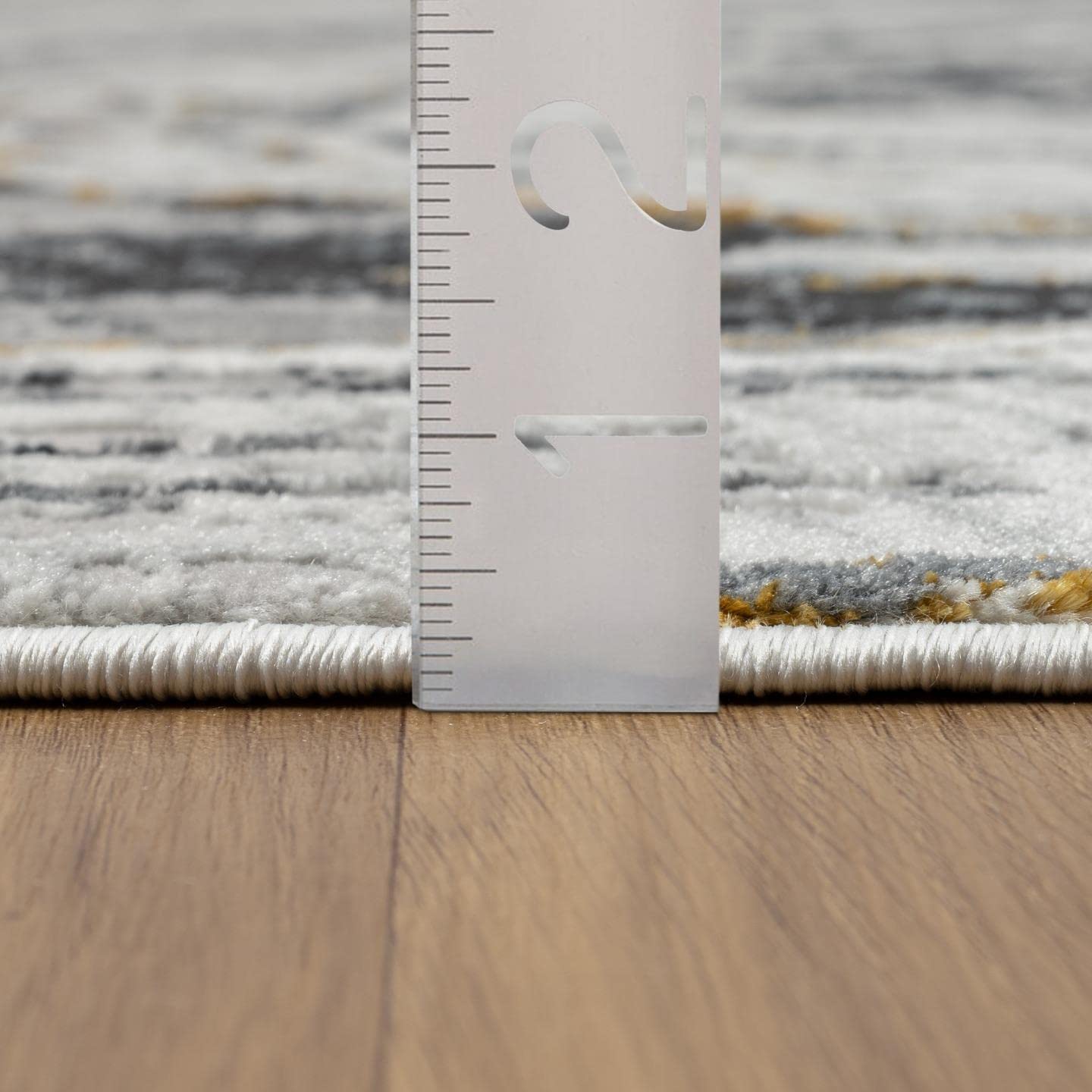 LUXE WEAVERS Marble Swirl Gold 2x3 Area Rug
