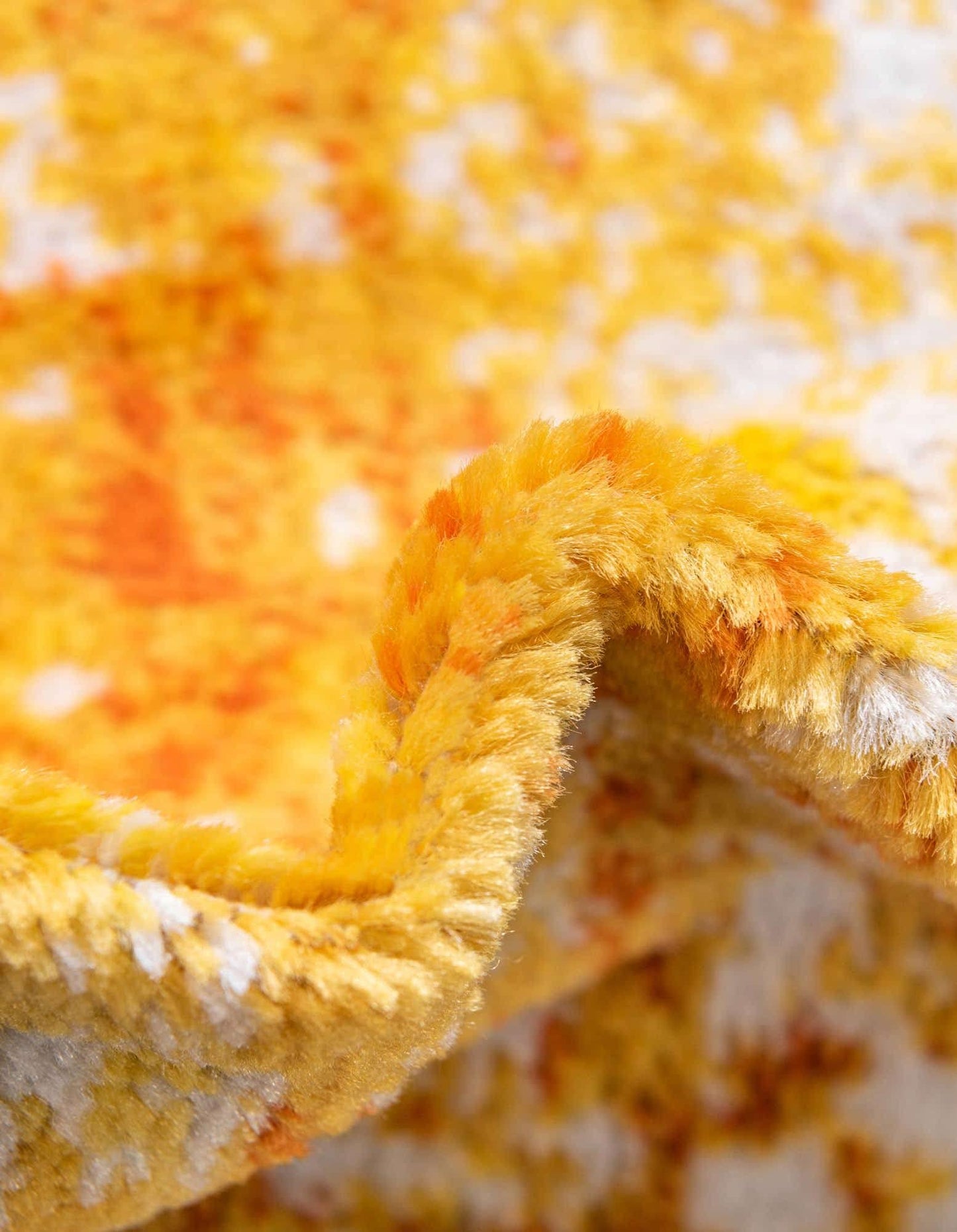 Unique Loom Sofia Collection Area Rug - Salle Garnier (5' 3" Round, Orange/ Yellow)