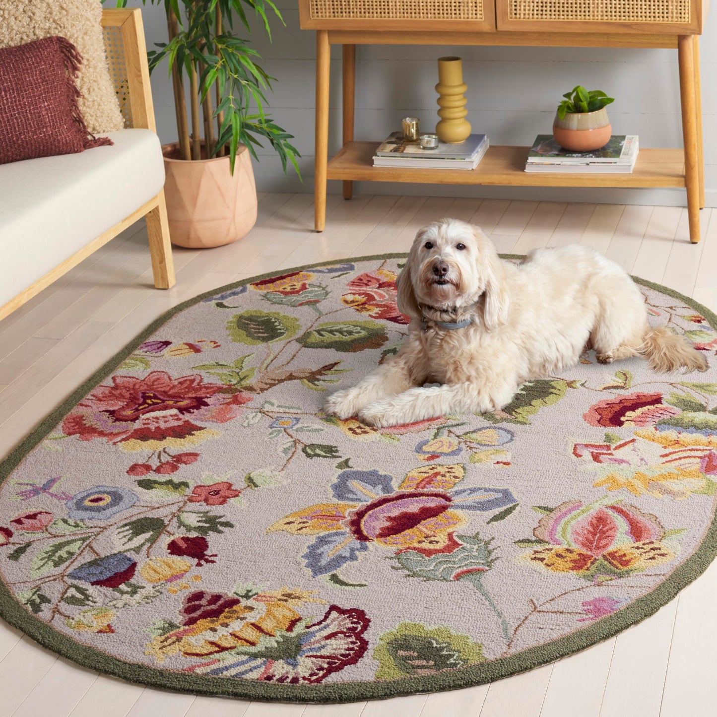 SAFAVIEH Chelsea Collection Area Rug - 4'6" x 6'6" Oval, Sage, Hand-Hooked French Country Wool, Ideal for High Traffic Areas in Living Room, Bedroom (HK331C)