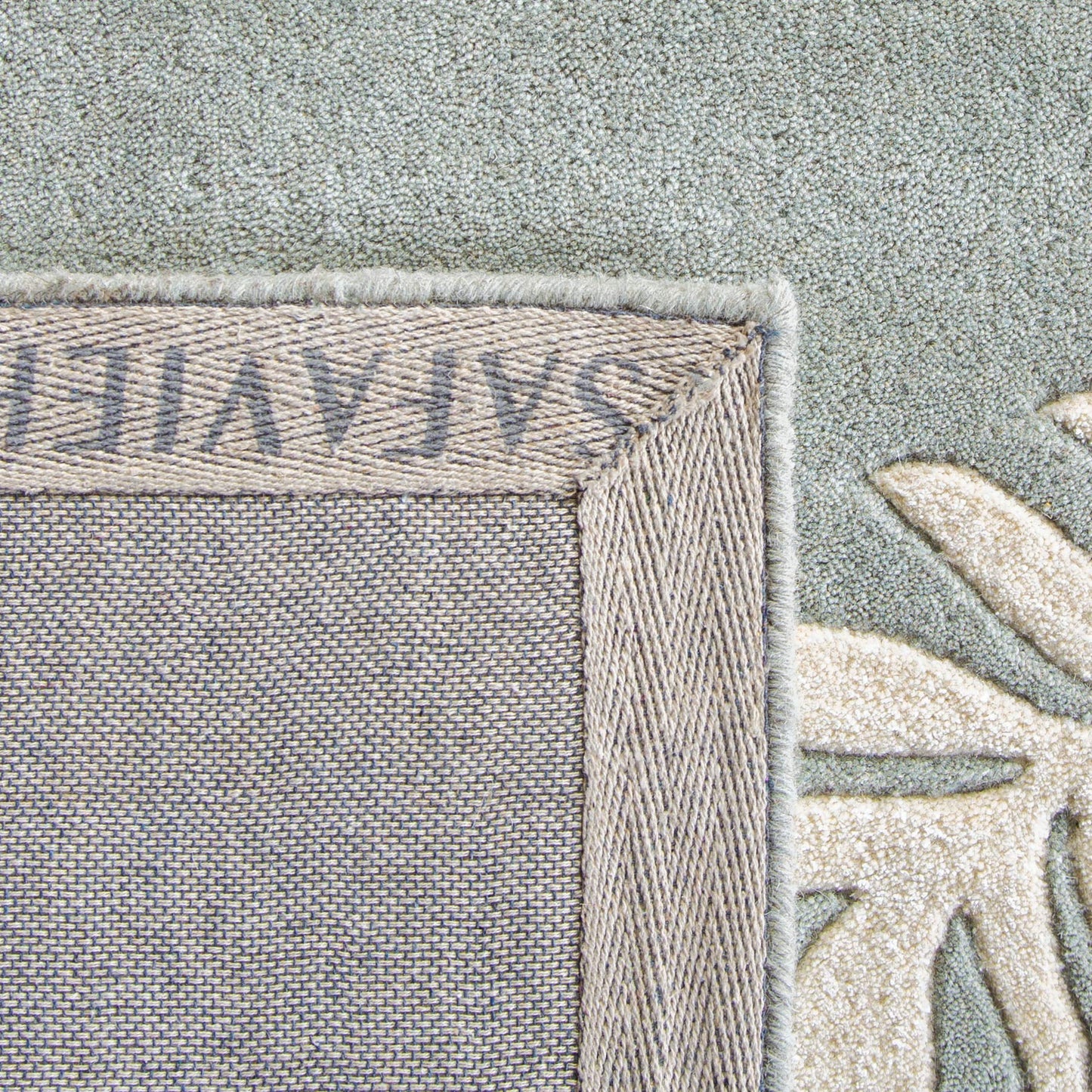 SAFAVIEH Soho Collection 5' x 8' Light Blue SOH313A Handmade Premium Wool & Viscose Area Rug