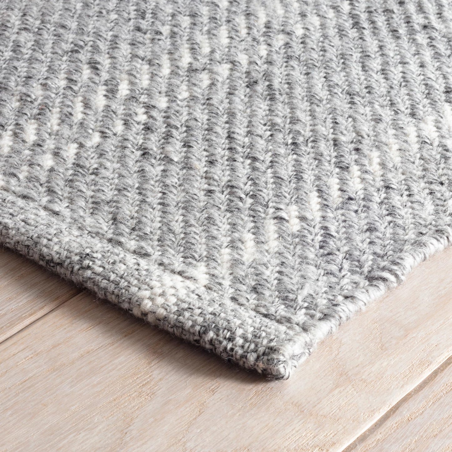 Dash & Albert Melange Stripe Grey/Ivory Handwoven Indoor/Outdoor Rug, 2 X 3 Feet, Grey/Ivory Stripe Pattern