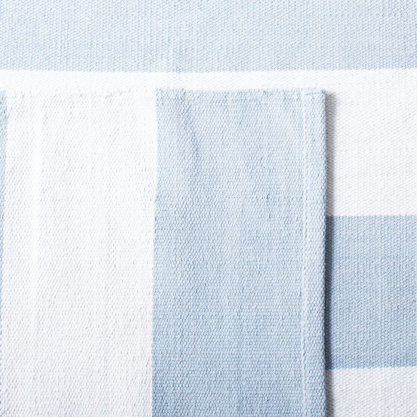 SAFAVIEH Montauk Collection Area Rug - 10' x 14', Sky Blue & Ivory, Handmade Flatweave Cotton, Woven Texture, Farmhouse Stripe Pattern, Ideal for Living Room, Bedroom, Dining Space(MTK712K)