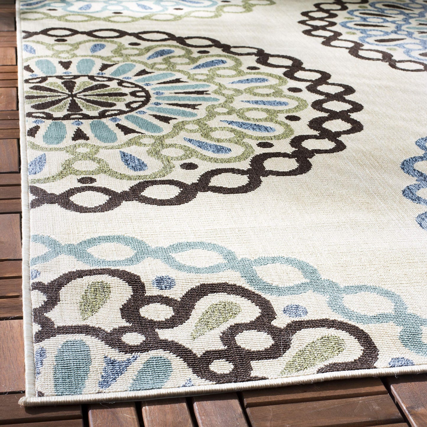 SAFAVIEH Washable Rug Outdoor Veranda Collection - 3' Square, Cream & Blue, Non-Shedding & Easy to Clean, Ideal for Patio, Backyard, Mudroom (VER092-0615)