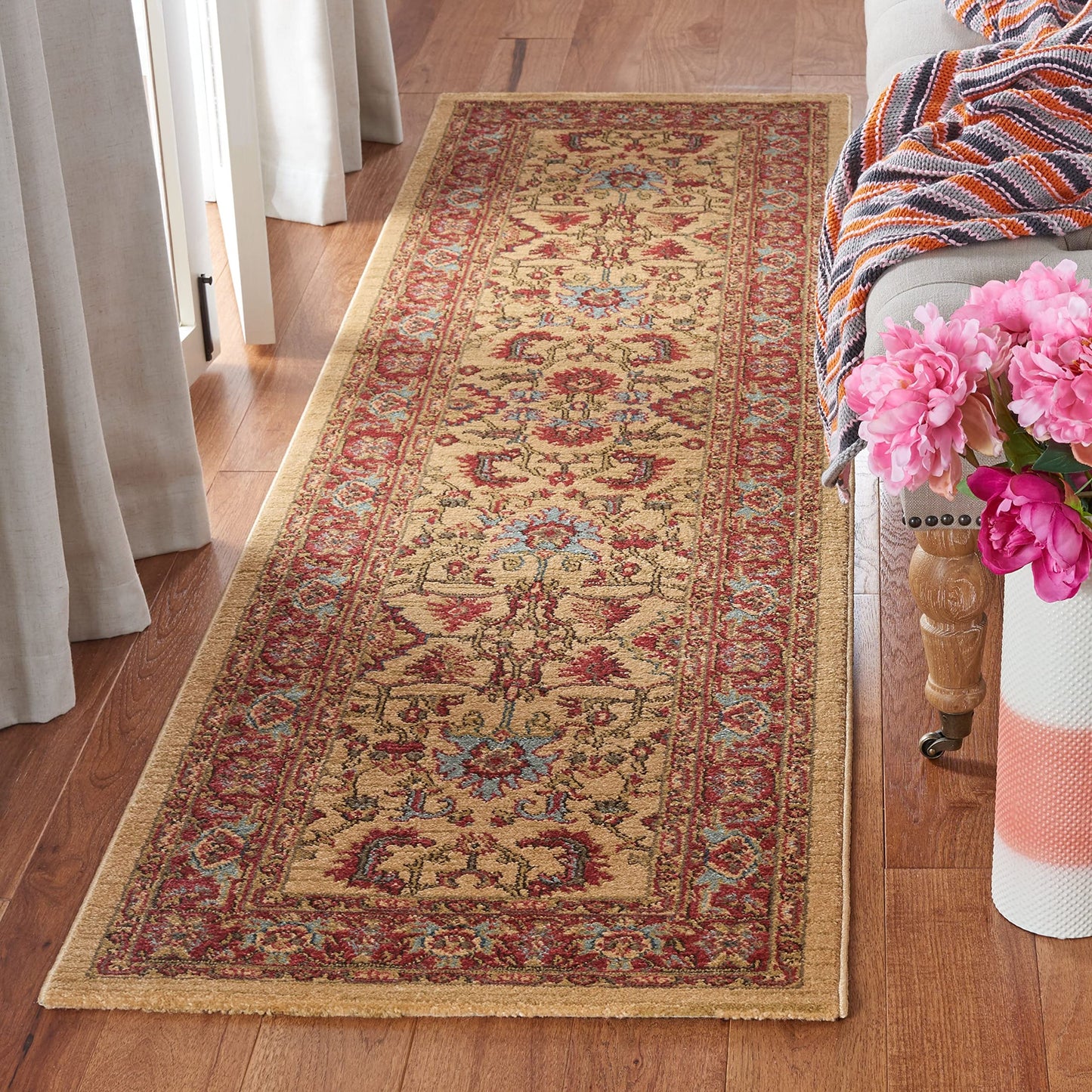 SAFAVIEH Mahal Collection Accent Rug - 3' x 5', Red & Navy, Traditional Oriental Design, Non-Shedding & Easy Care, Ideal for High Traffic Areas in Entryway, Living Room, Bedroom (MAH693F)