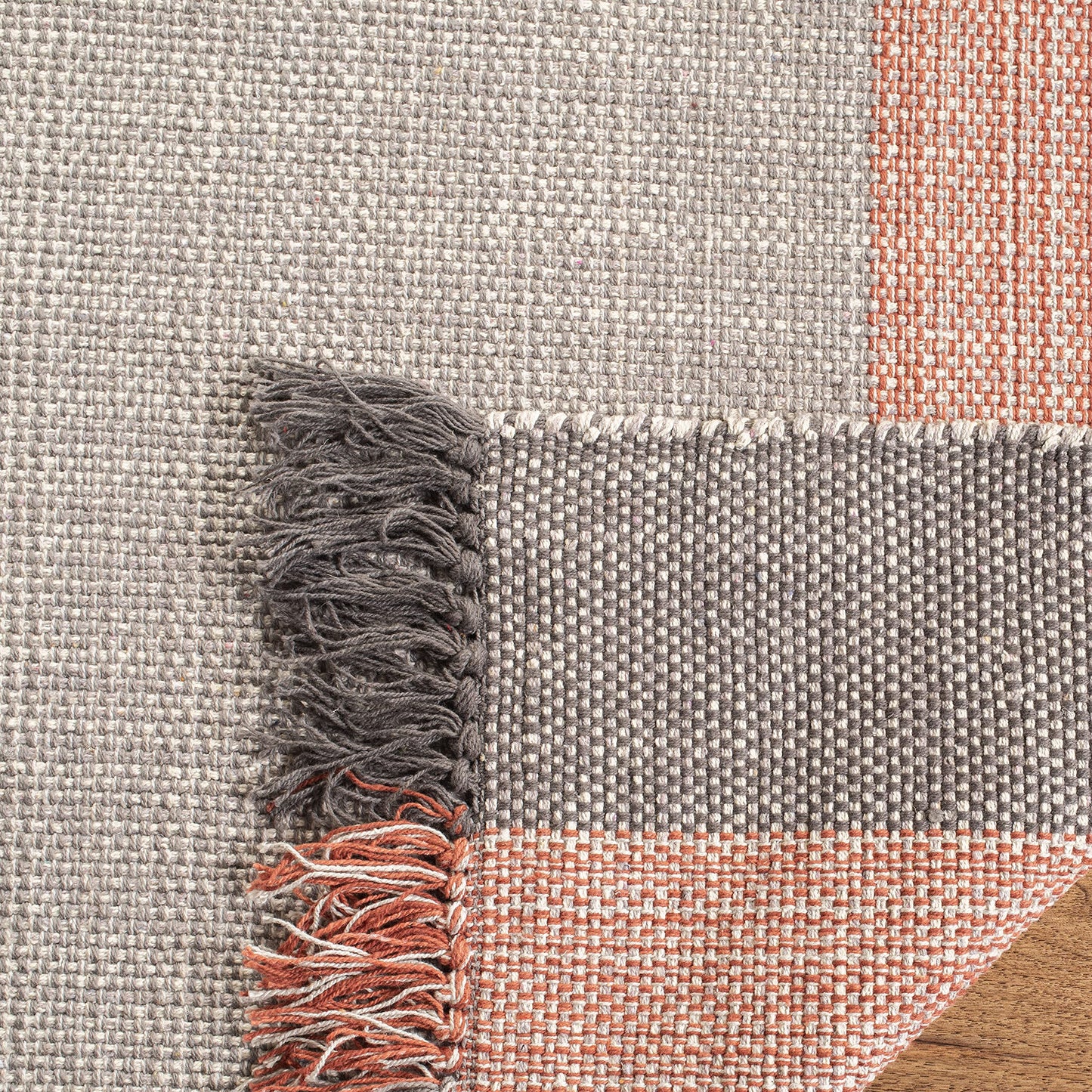 SAFAVIEH Area Rug 8x10 - Montauk Collection - Large - Terracotta & Grey, Handmade Flat Weave Cotton, Boho Farmhouse Stripe Pattern, Ideal for Living Room, Bedroom, Office, Dining Space (MTK301P)