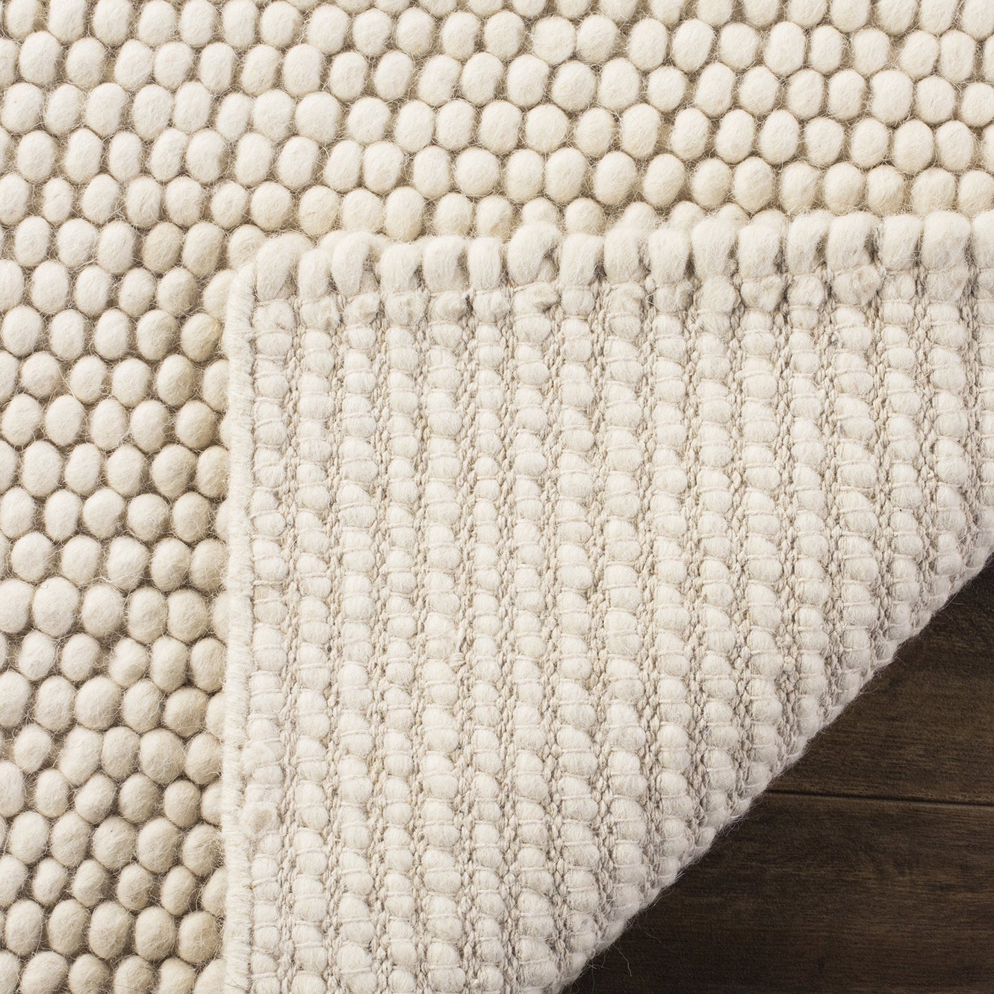 SAFAVIEH Natura Collection Accent Rug - 2'3" x 4', Ivory, Handmade Wool Blend, Textured Design, Ideal for Hallway, Bedroom, Foyer (NAT620A)
