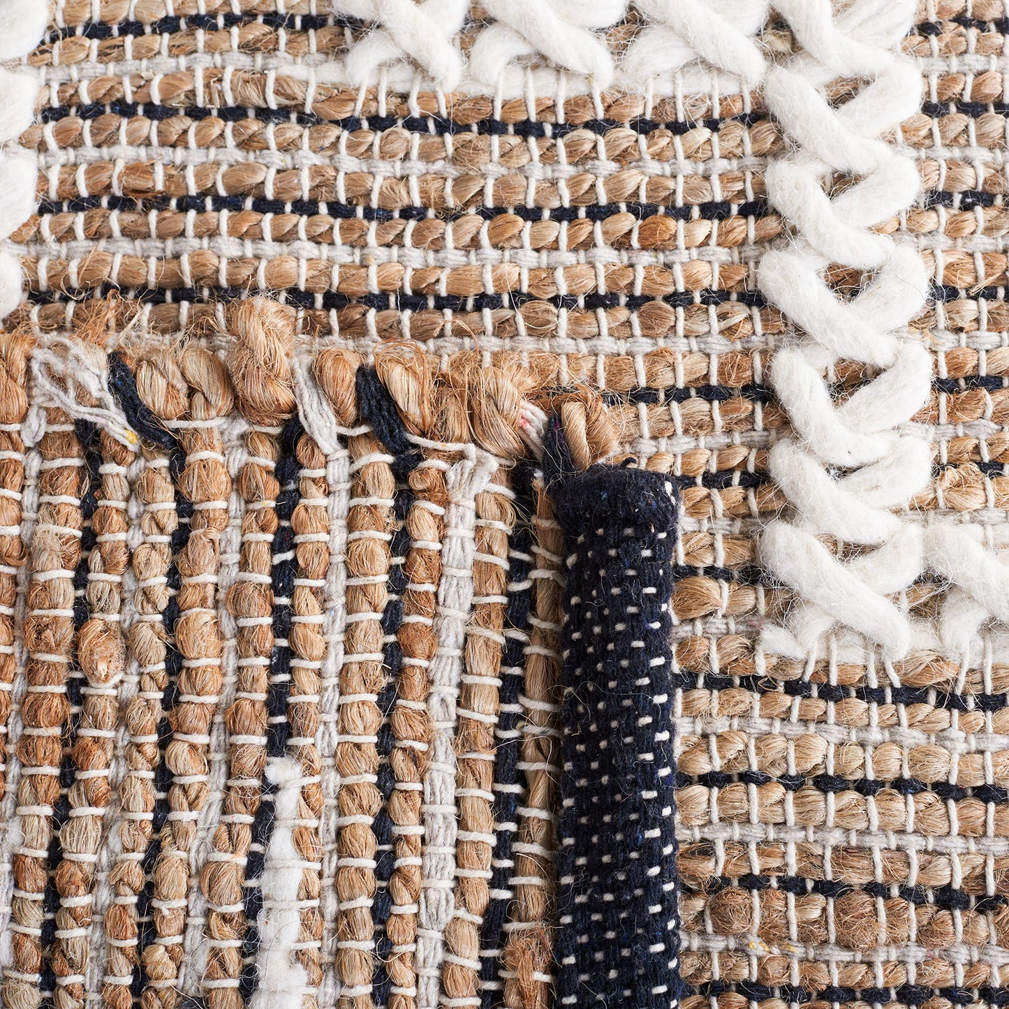 SAFAVIEH Natural Fiber Collection Accent Rug - 4' x 6', Natural & Ivory, Flat Weave Farmhouse Jute Design, Ideal for High Traffic Areas in Entryway, Living Room, Bedroom (NFB375A)