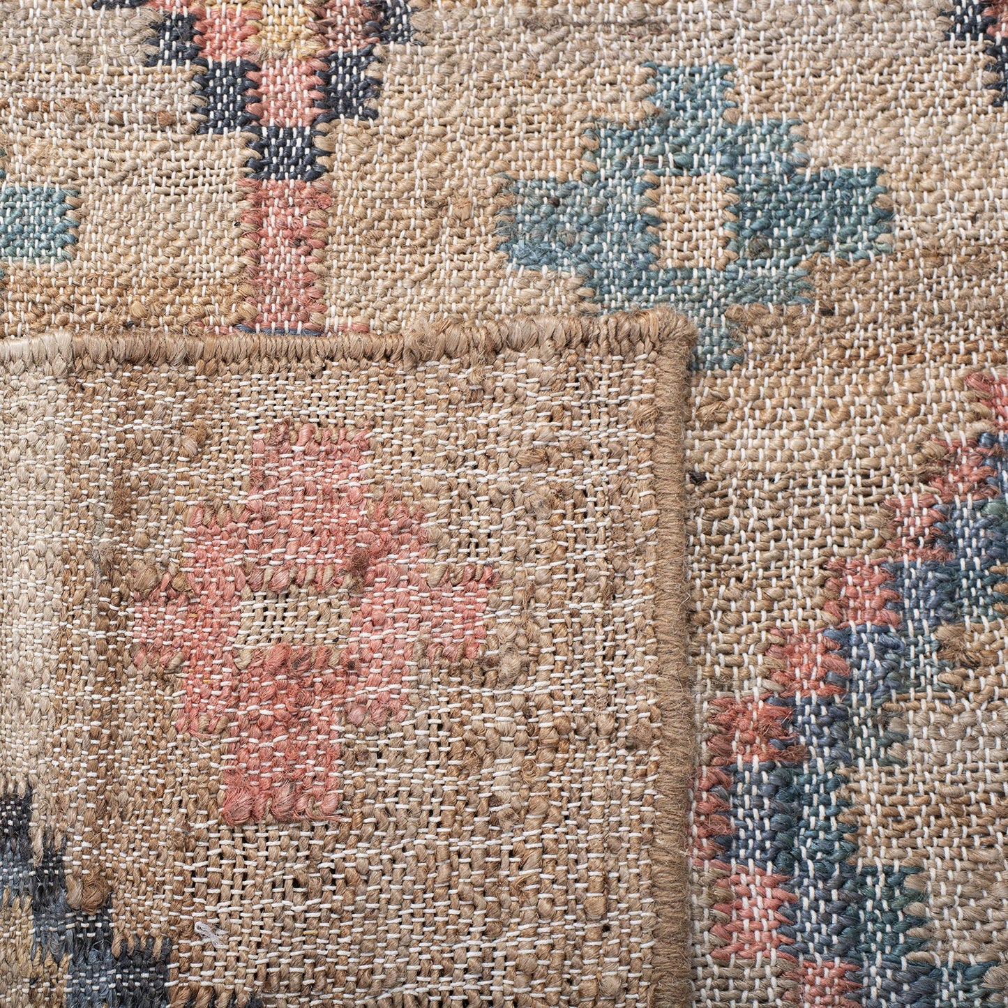 SAFAVIEH Kilim Collection Area Rug - 5' x 8', Natural & Blue, Handmade Moroccan Boho Jute & Cotton, Ideal for High Traffic Areas in Living Room, Bedroom (KLM753A)