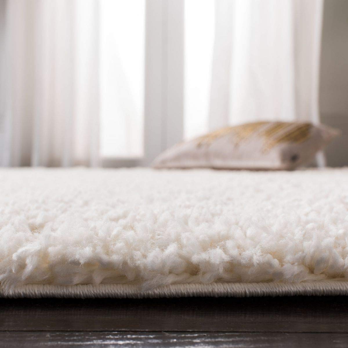 SAFAVIEH Fontana Shag Collection Area Rug - 10' x 14', Ivory, Solid Design, Non-Shedding & Easy Care, 2-inch Thick Ideal for High Traffic Areas in Living Room, Bedroom (FNT800A)