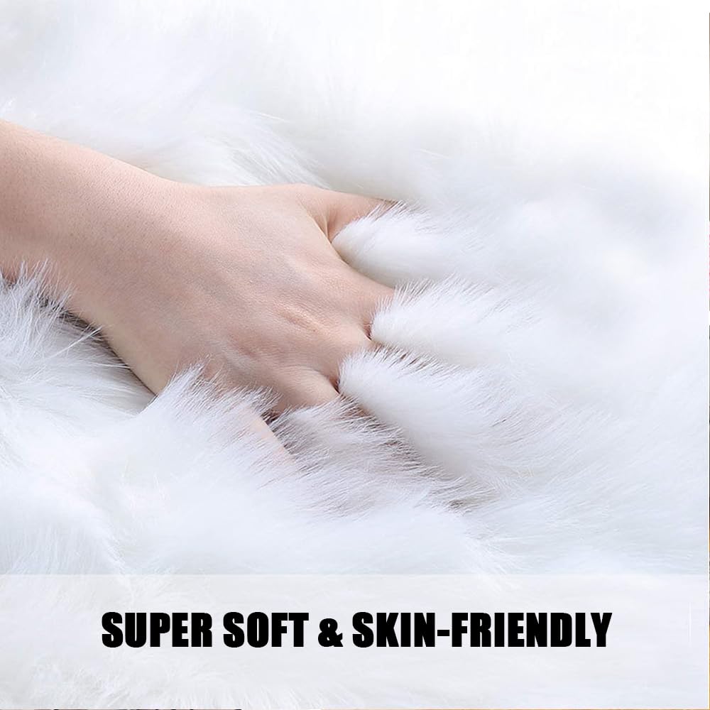 ZuTKekon Faux Fur Sheepskin Small Area Rugs Fluffy Seat Pad Double Hearts Shaped Carpets, 24x47 Inches Luxurious Wool Foot Mats Home Decor for Nursery Living Room Bedroom Pet Kids Room (White)