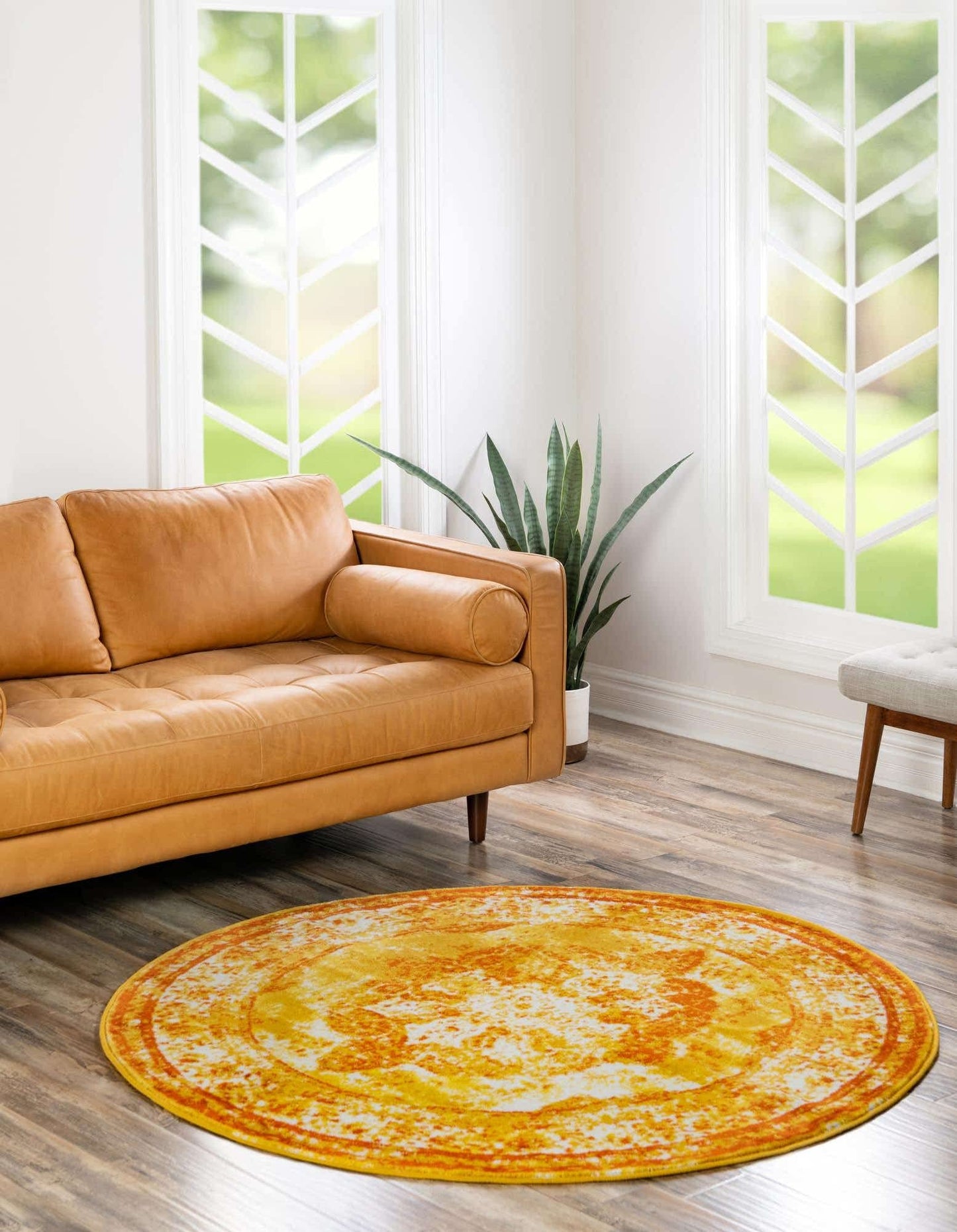 Unique Loom Sofia Collection Area Rug - Salle Garnier (5' 3" Round, Orange/ Yellow)