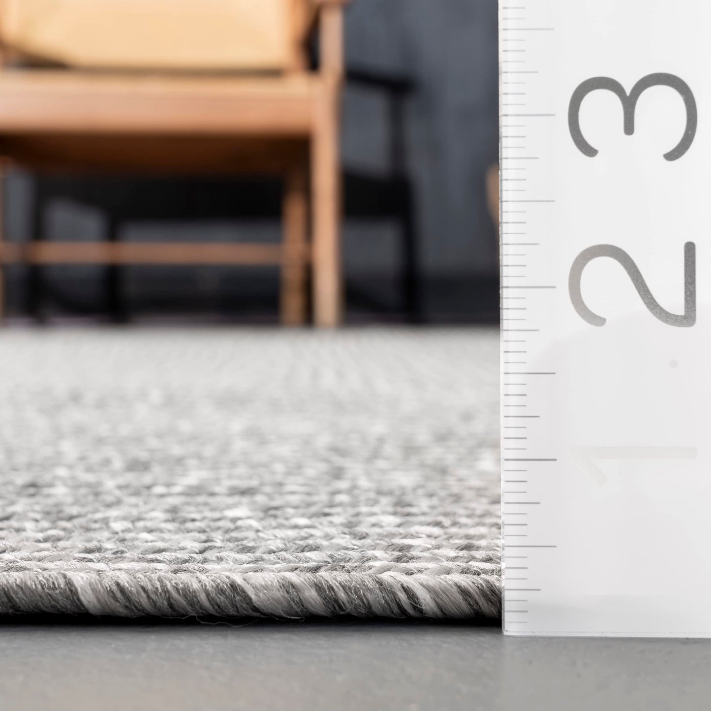 nuLOOM Jayda Braided Ombre Indoor/Outdoor Area Rug, 4x6, Light Grey