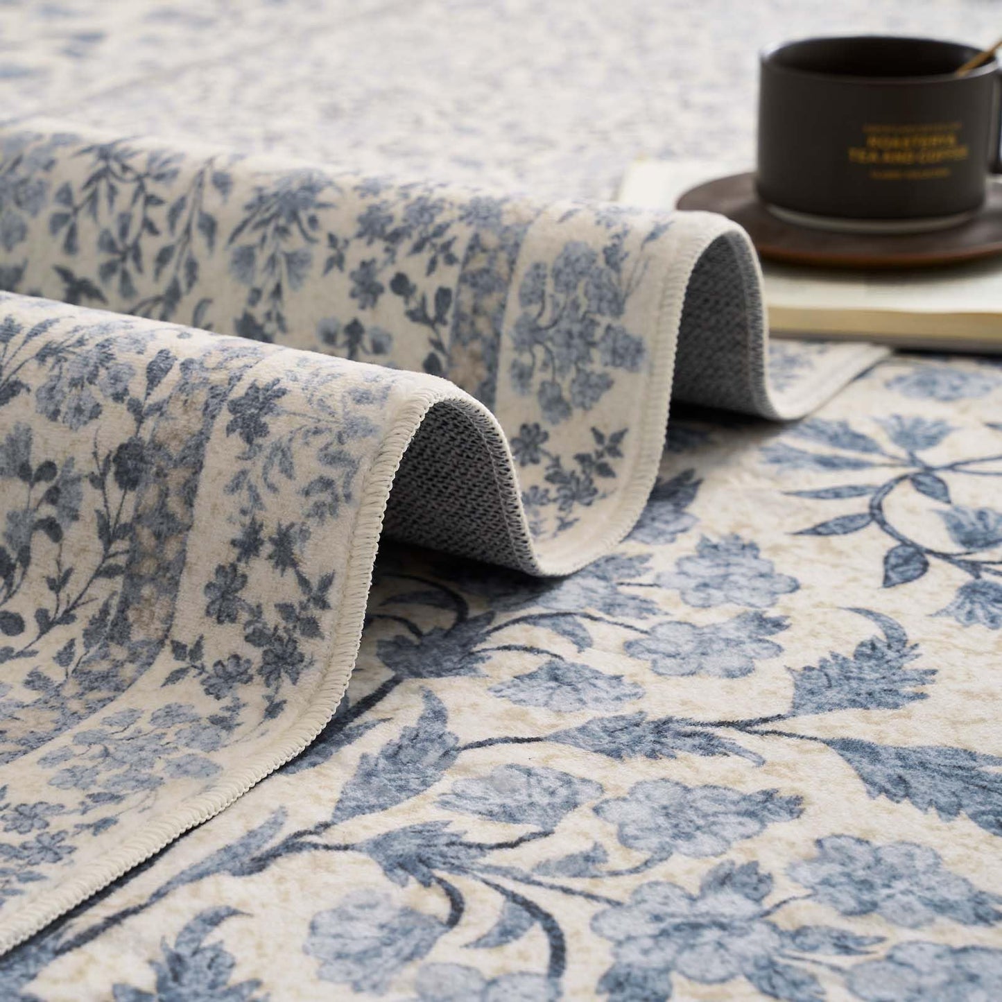 jinchan Zenith Floral 5x7 Area Rug Soft Low-Pile Living Room Rug Machine Washable Non-Slip Vintage Botanical Aesthetic Throw Carpet for Bedroom Dining Room Nursery Blue/Cream