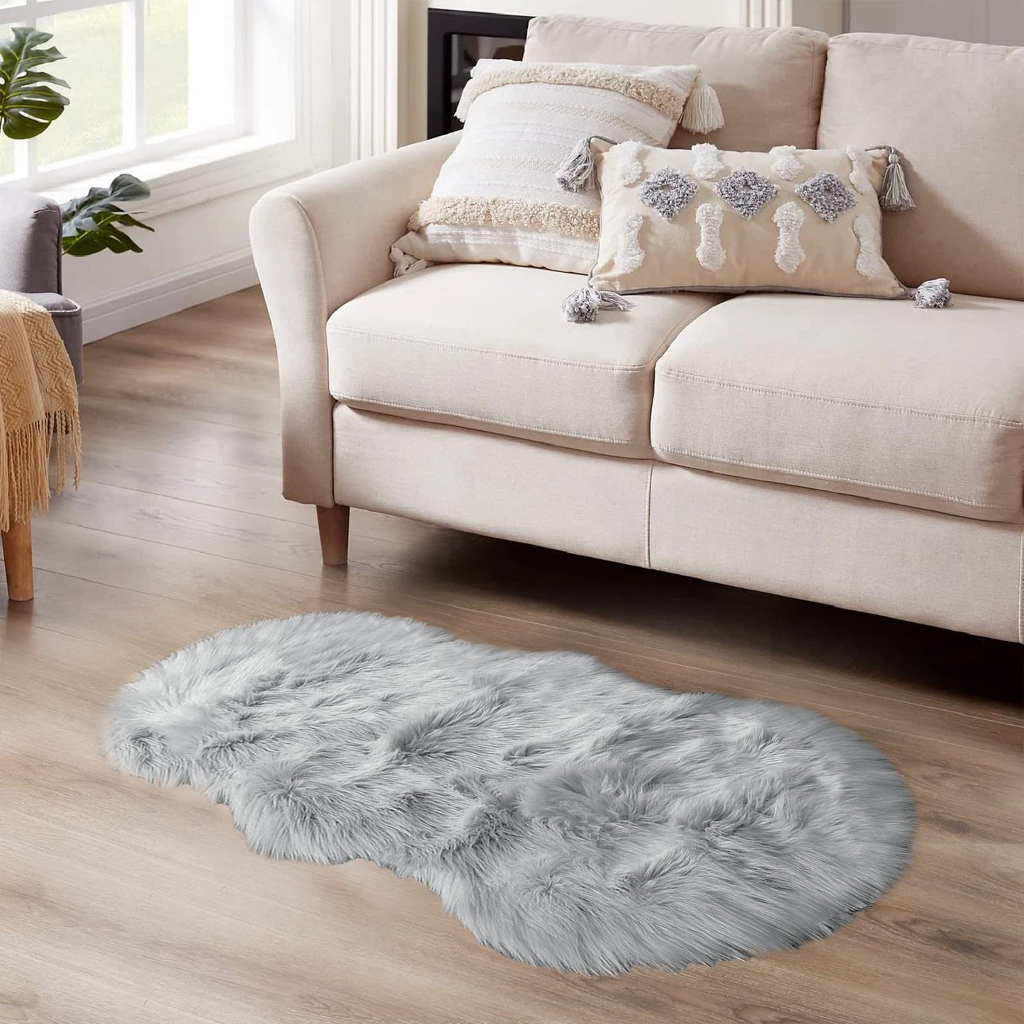 Latepis Faux Sheepskin Fur Rug 2x4 Feet Light Grey Fluffy Rugs Shag Furry Rug Small Area Rugs Carpet for Bedroom Living Room, Cushion