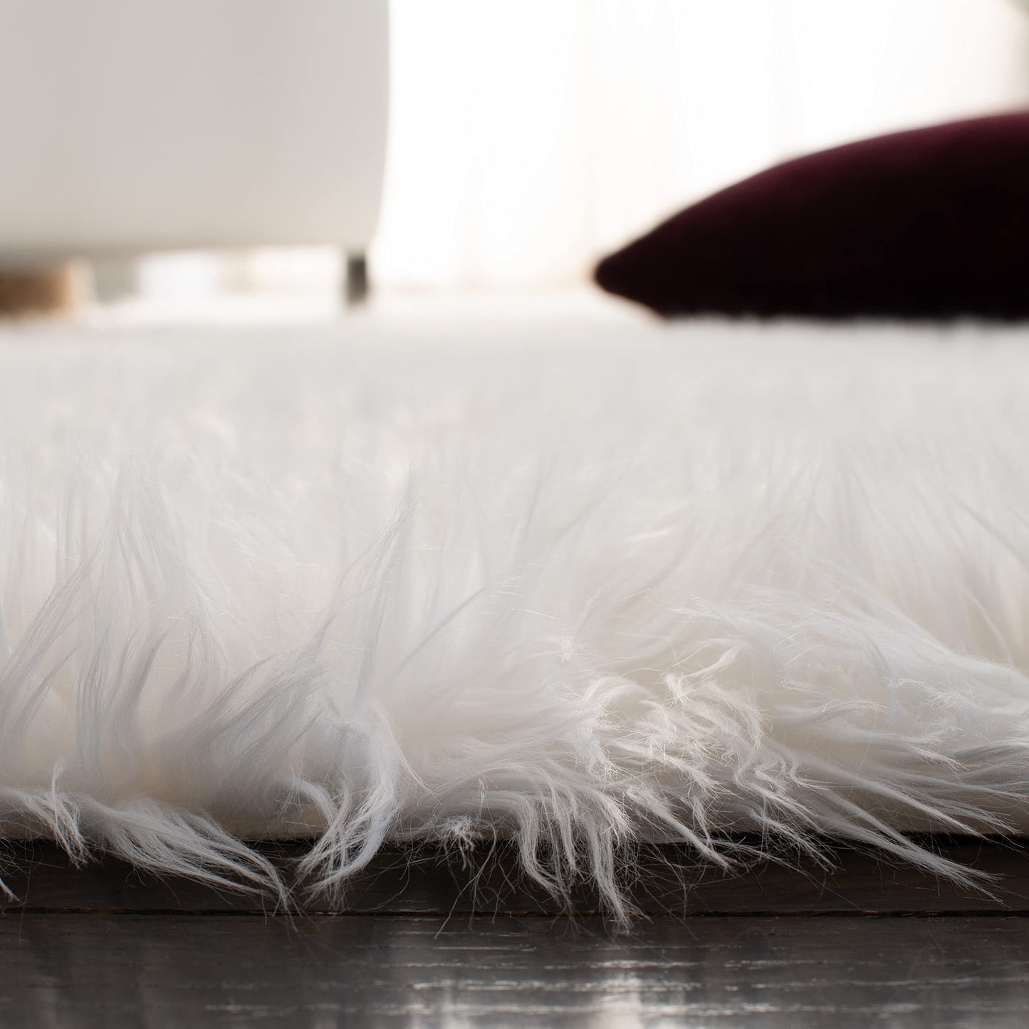 SAFAVIEH Faux Sheep Skin Collection 2' x 3' Ivory FSS115A Silken Glam 2.35-inch Thick Accent Rug