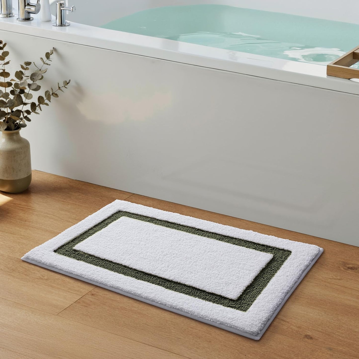 Color&Geometry Extra Soft Absorbent Microfiber Bath Rugs, Non-Slip Bathroom mat, Small Washable Plush Bath Mats for Bathroom, Shower, Tub, Laundry, 17x30, White Green