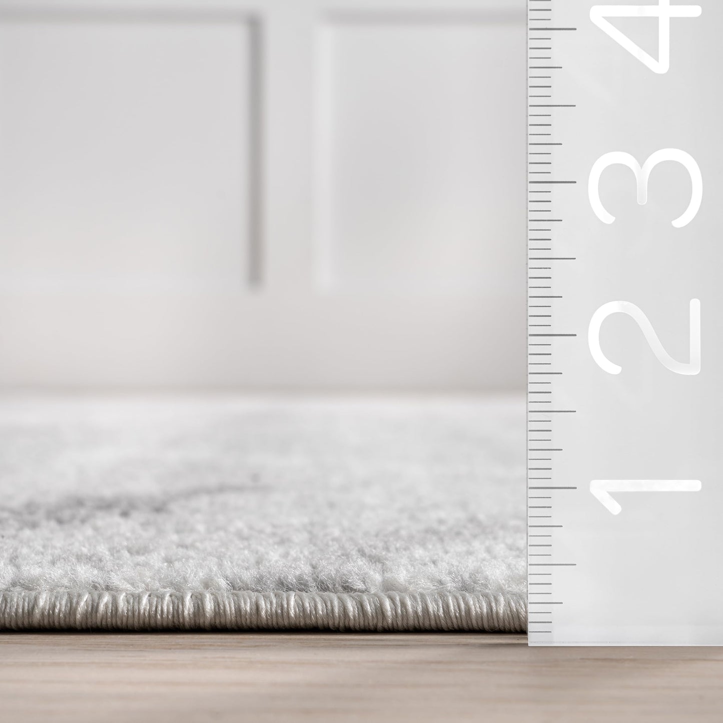 Nuloom Thigpen Grey/Off-White, 5' Round, Soft and Cozy, High Traffic, Stain Resistant, Easy Clean, Non-Shed, Durable Area Rug for Bedroom, Living Room, Dining Space, Den, Foyer, Entryway