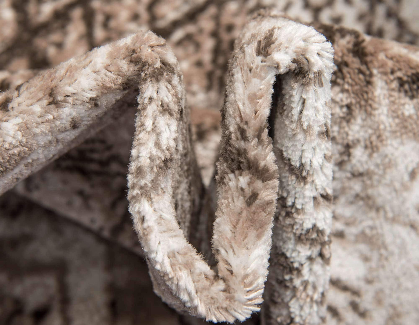 Unique Loom Sofia Collection Area Rug - Albert (6' 1" x 9' Rectangle, Brown/ Ivory)