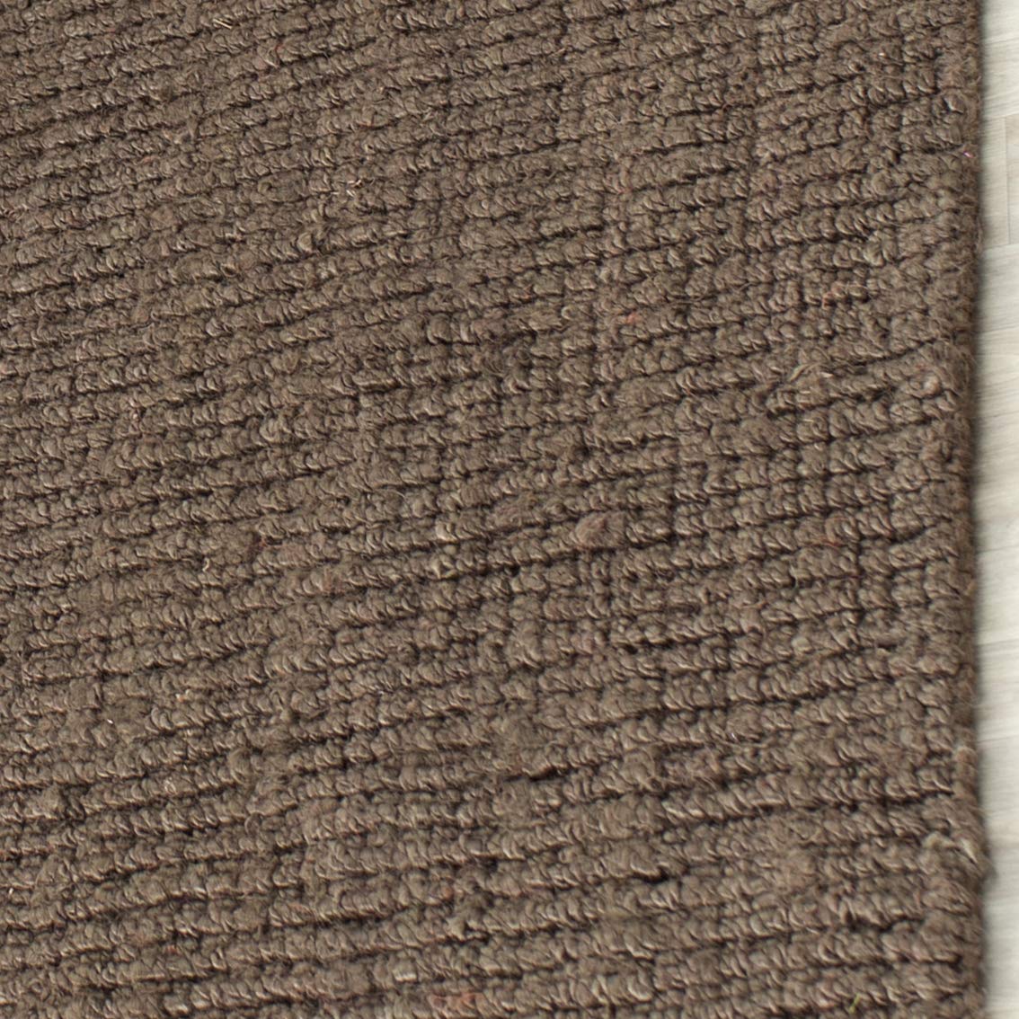 SAFAVIEH Natural Fiber Collection Area Rug - 2'6" x 4', Brown, Handmade Jute, Farmhouse Style, Chunky Textured Thick Pile (NF447D)