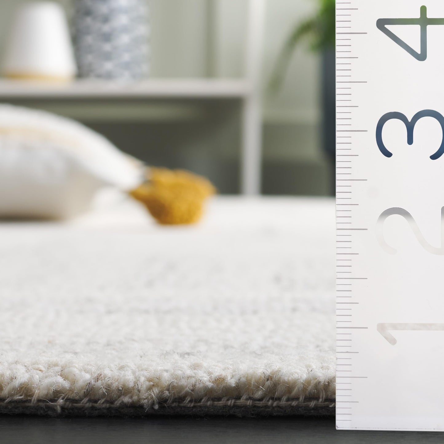 Safavieh Pine Collection Accent Rug - 3' x 5', Ivory & Grey, Handmade Wool, Ideal for The Entryway, Foyer, Bedroom (PNE201A-3)
