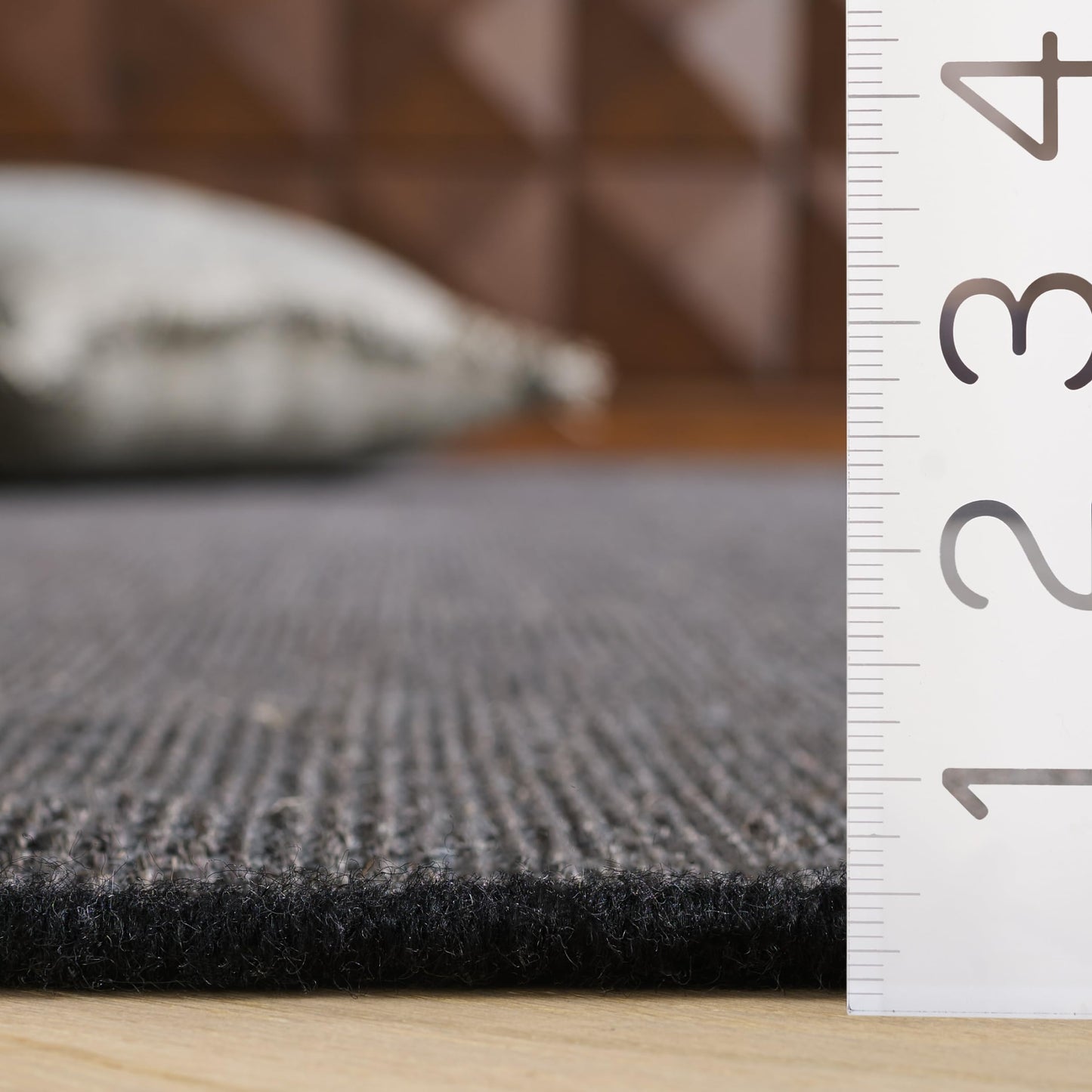 SAFAVIEH Area Rug 4x6 - Natural Fiber Collection - Charcoal & Charcoal, Sisal, Ideal for Living Room, Bedroom, Dining Space (NFPS441D)