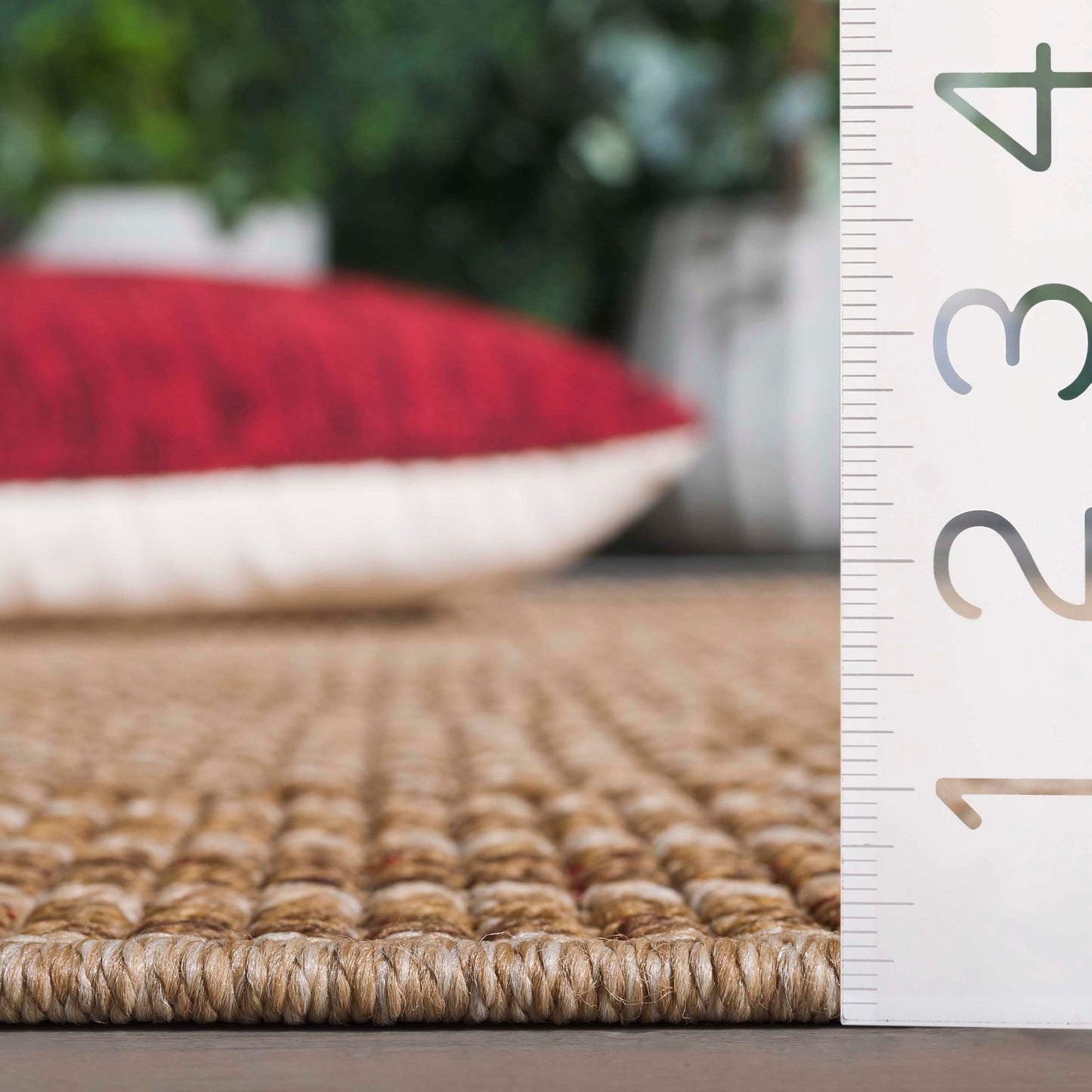 SAFAVIEH Washable Rug Outdoor Wicker Collection - 4' x 6', Natural & Brown, Non-Shedding & Easy to Clean, Ideal for Patio, Backyard, Mudroom (WCK154B)