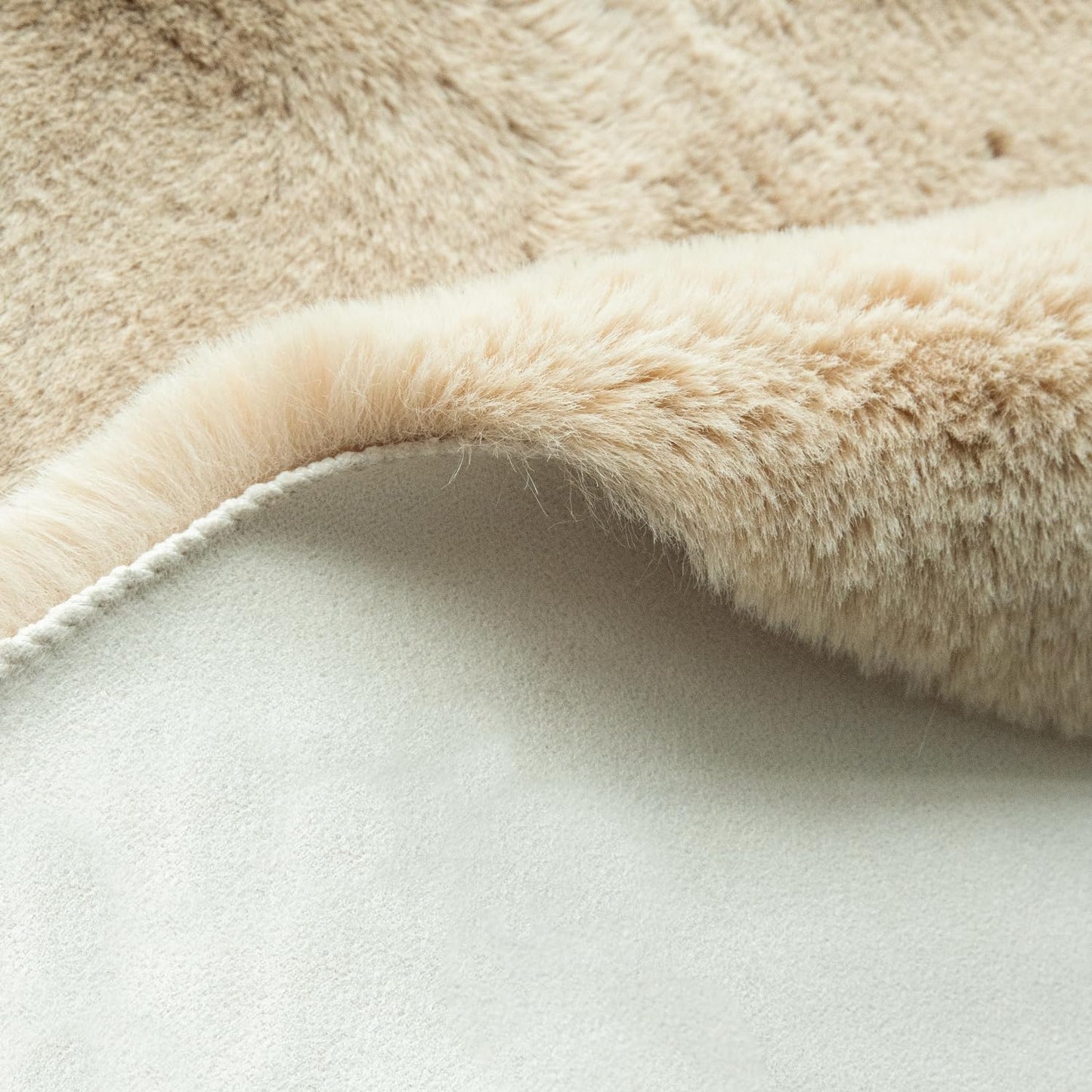 ORINOVA Camel Plush Shag Faux Rabbit Washable Fuzzy Fur Rugs for Living Room Bedroom Kids Circle Small Nursery Area Rug Round Rug 3ft