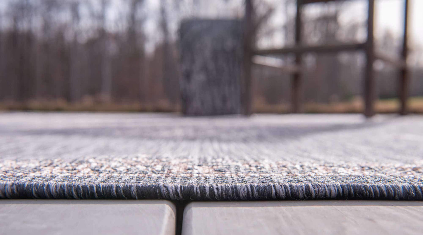 Unique Loom Outdoor Traditional Collection Area Rug - Antique (9' x 12' Rectangle, Charcoal Gray/ Natural)