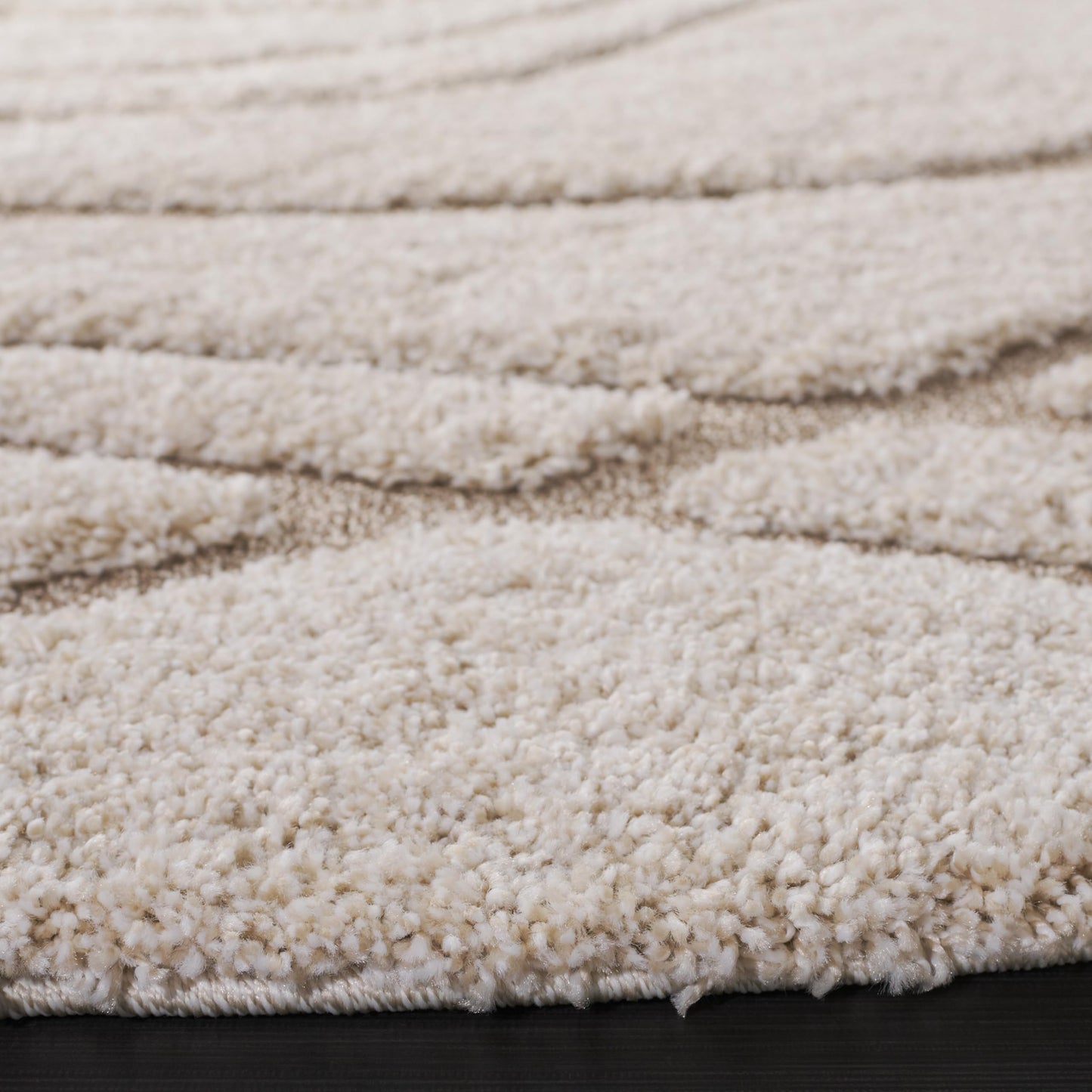 SAFAVIEH Florida Shag Collection Area Rug - 5'3" x 7'6", Cream & Beige, Non-Shedding & Easy Care, 1.2-inch Thick Ideal for High Traffic Areas in Living Room, Bedroom (SG471-1113)