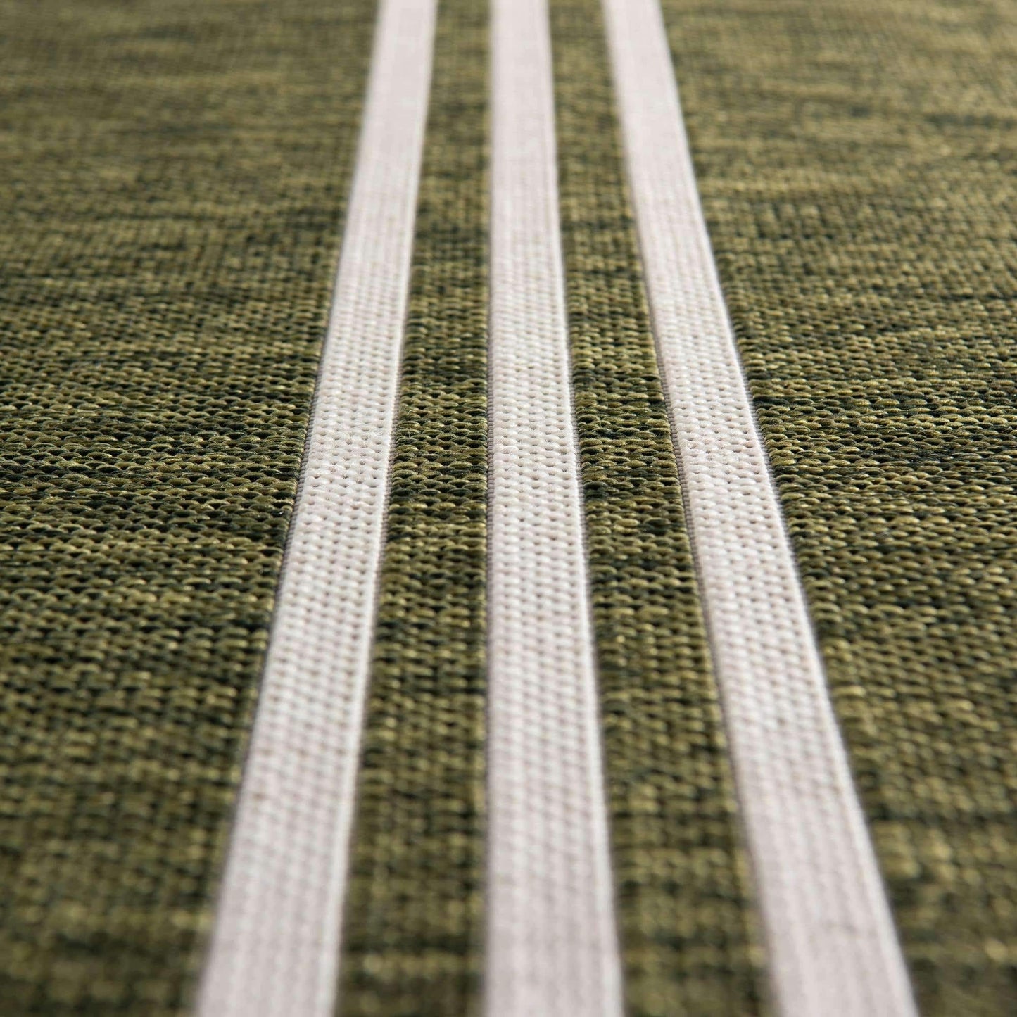 Unique Loom Outdoor Collection Area Rug - Anguilla (5' 3' x 8' Oval, Green/ Ivory)