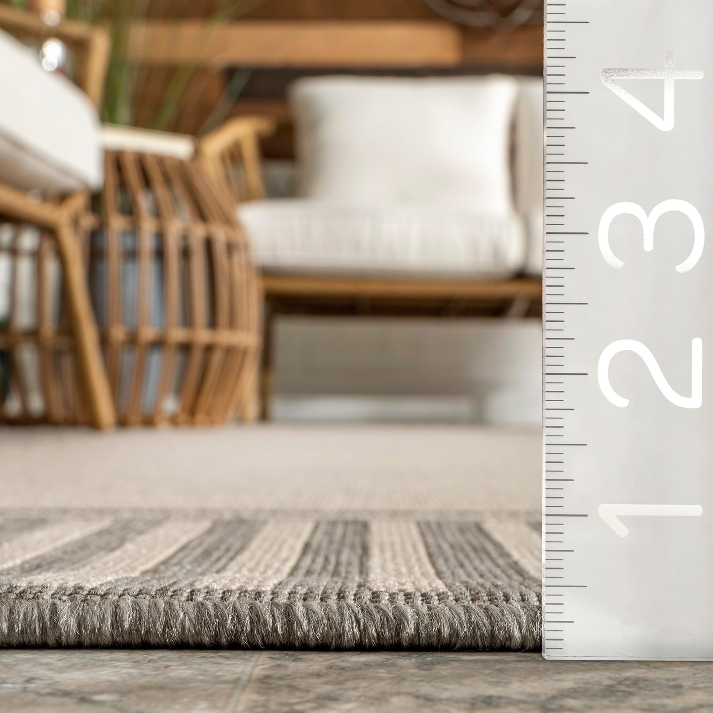 Nuloom Asha Light Grey/Ivory, 2' x 8', Casual, Striped Border, Soft and Cozy, High Traffic, Easy Clean, Durable Runner for Indoor/Outdoor Patio, Deck, Porch, Garden, Courtyard