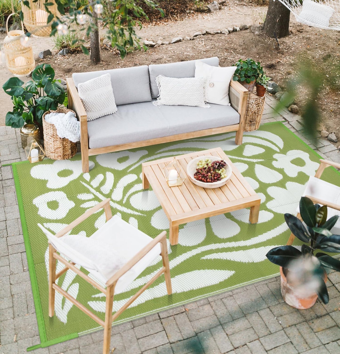Uphome Outdoor Plastic Straw Mats 6x9 ft, Reversible Waterproof Outdoor Rug Carpet, Green Floral Patio Rug, RV Camping Rug for Outside, Indoor Outdoor Area Rug for Backyard Deck Balcony Picnic, 6'x9'