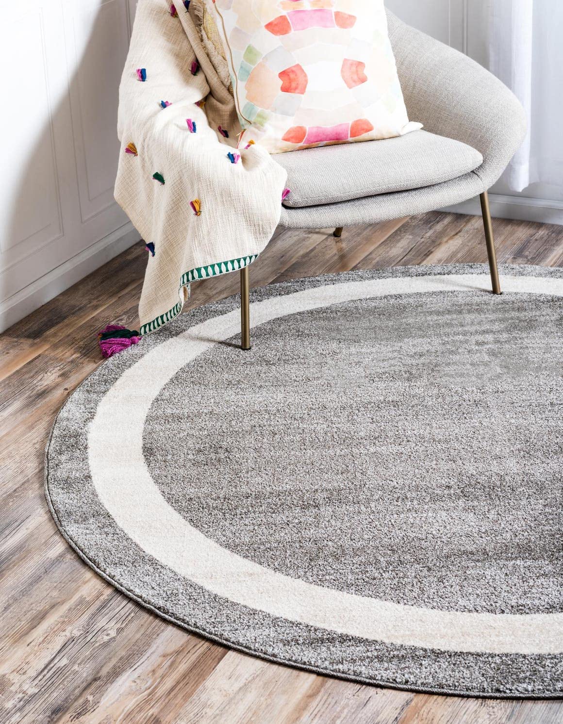 Unique Loom Del Mar Collection Area Rug - Maria (4' 1" Round, Gray/ Ivory)