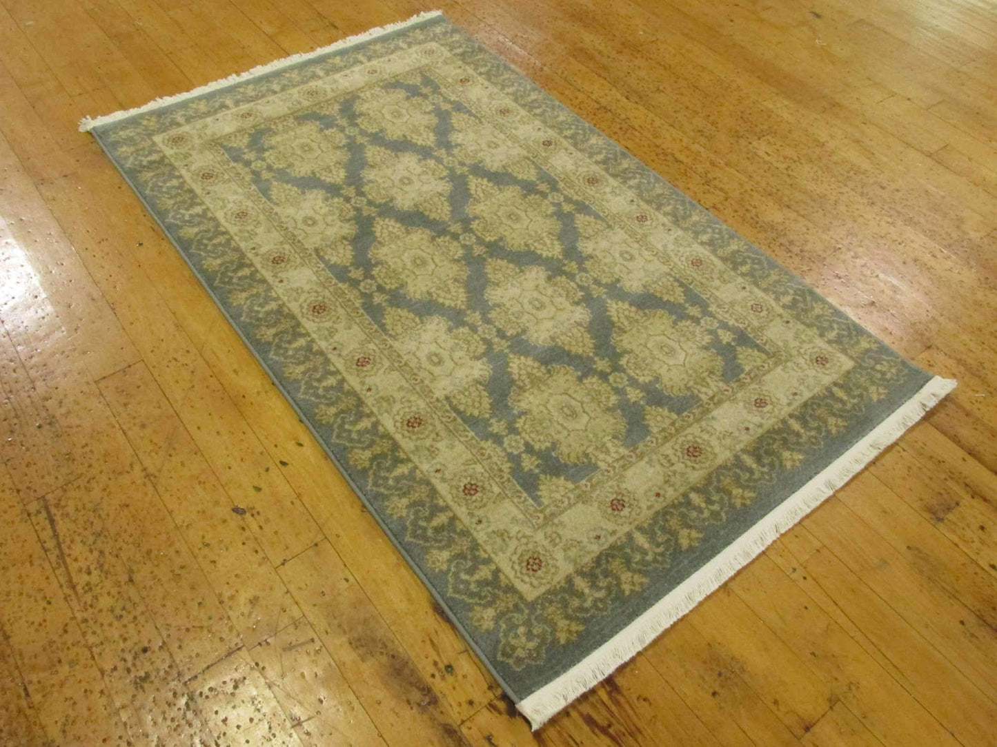 Unique Loom Edinburgh Collection Area Rug - Zinnia (3' 3" x 5' 3" Rectangle, Blue/ Beige)
