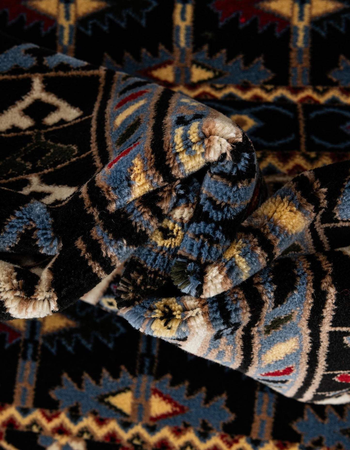 Rugs.com Bokhara Collection Rug – 3 Ft Round Black Medium-Pile Rug Perfect for Kitchens, Dining Rooms