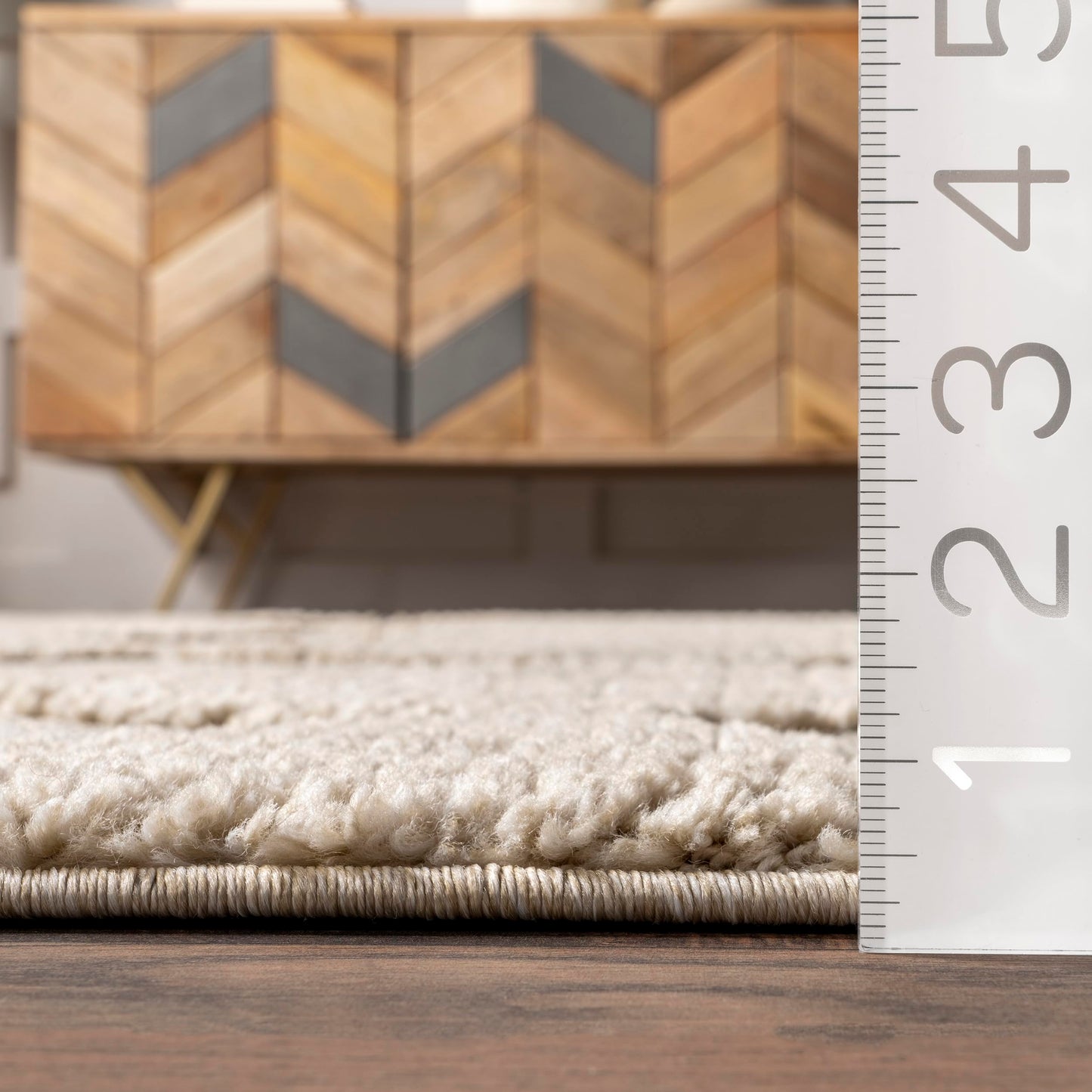 Nuloom Marissa Beige/Ivory, 6'7" x 9', Diamond, Tassel, Soft and Cozy, High Traffic, Stain Resistant, Easy Clean, Durable Area Rug for Bedroom, Living Room, Dining Space, Den, Foyer, Entryway