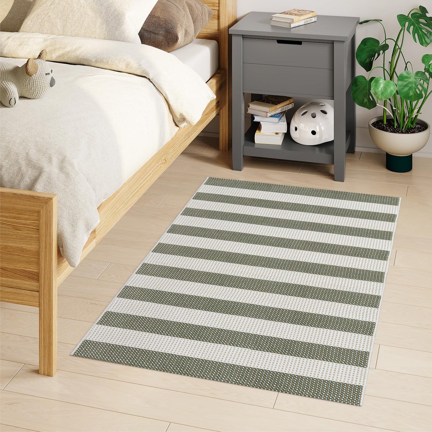 Sungea Striped Outdoor Rug 3x5, Boho Washable Front Porch Rug Cotton Hand Woven Outside Door Mats,Foldable Layered Doormat for Farmhouse/Entryway/Home Entrance(Green and White)