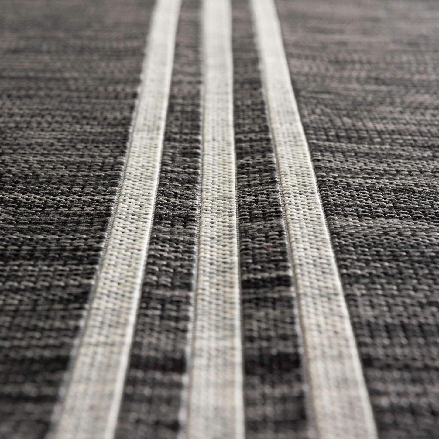 Unique Loom Jill Zarin Outdoor Collection Area Rug - Anguilla (3' 3" x 5' 3" Rectangle, Charcoal/ Ivory)