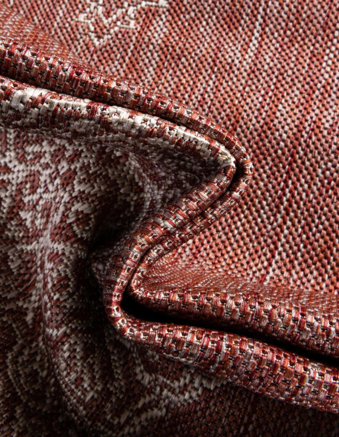 Unique Loom Outdoor Traditional Collection Area Rug - Antique (7' 10" Square Rust Red/Ivory)