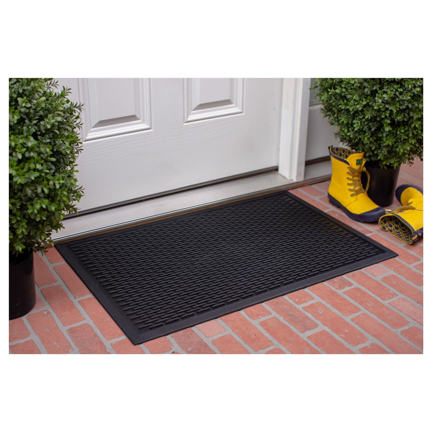 Calloway Mills 153482234 Rubber Ridge Scraper Doormat 22" x 34"