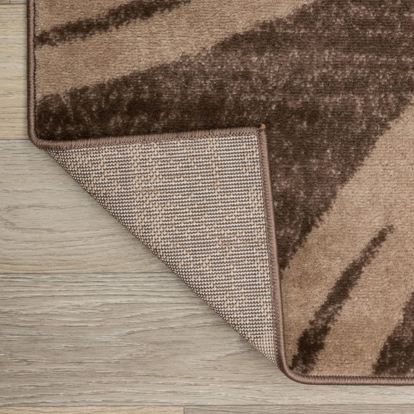 Rugshop Modern Wavy Circles Design Runner Rug, Carpet with Jute Backing for Hallway, Entryway, or Kitchen, Brown, 2' x 7'2"