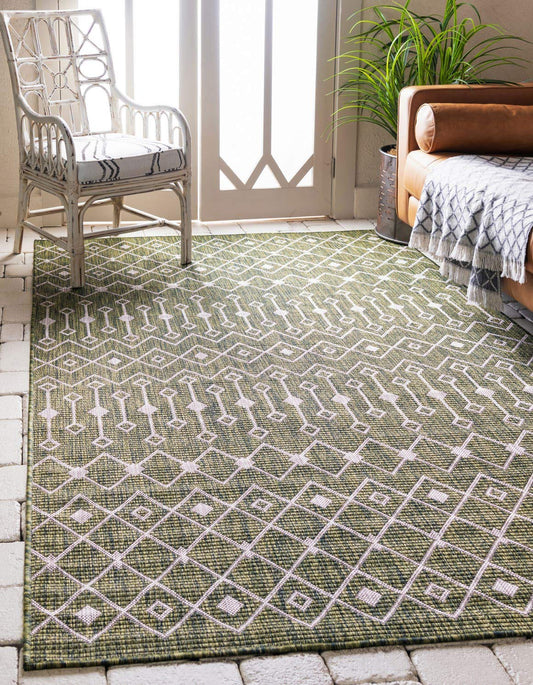 Unique Loom Outdoor Trellis Collection Area Rug - Tribal Trellis (6' 1" x 9' Rectangle, Green/ Natural)