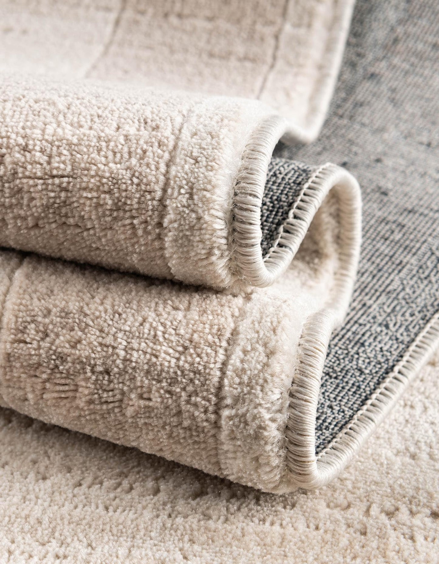Rugs.com - Uptown Rug – 2' x 3' 1 Beige Easy-Clean Rug – Ideal for Entryways, Kitchens, and Small Accent Spaces