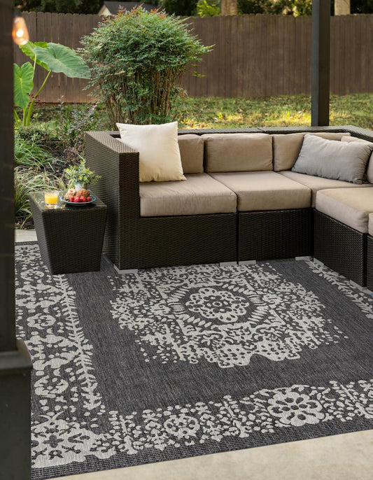 Unique Loom Outdoor Traditional Collection Area Rug - Timeworn (10' Square Charcoal Gray/Gray)