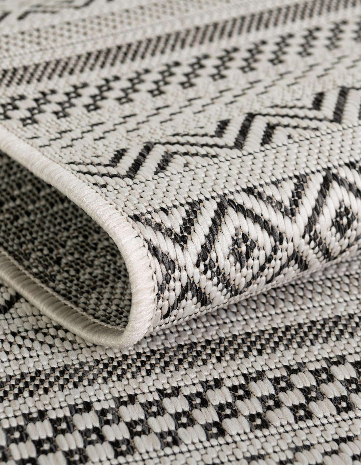 Unique Loom Outdoor Striped Collection Area Rug - Maia (10' x 13' 1" Rectangle, Beige/Ivory)