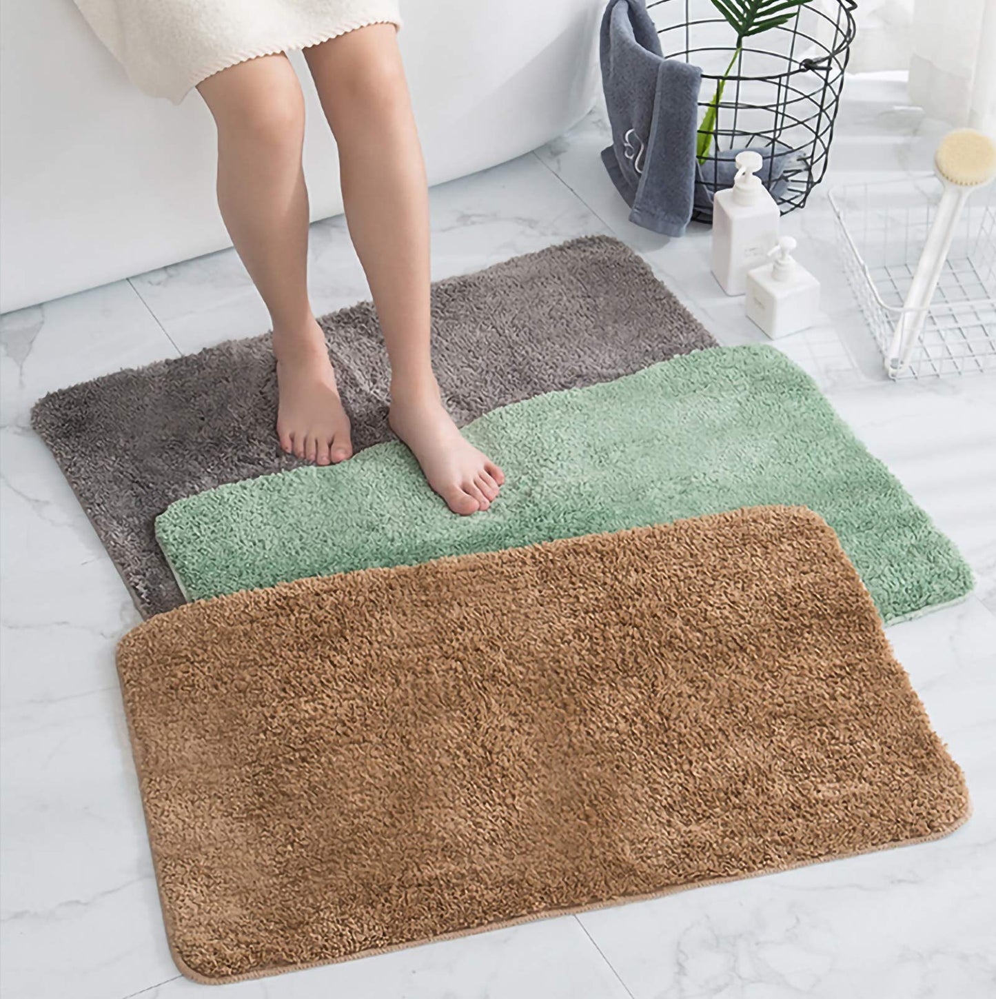 Eanpet Red Bathroom Rugs Water Absorbent Chenille Bath Mat for Bathroom Machine Washable Shower Mats Bath Rug for Kids Shower Tub,16" x 24",Red