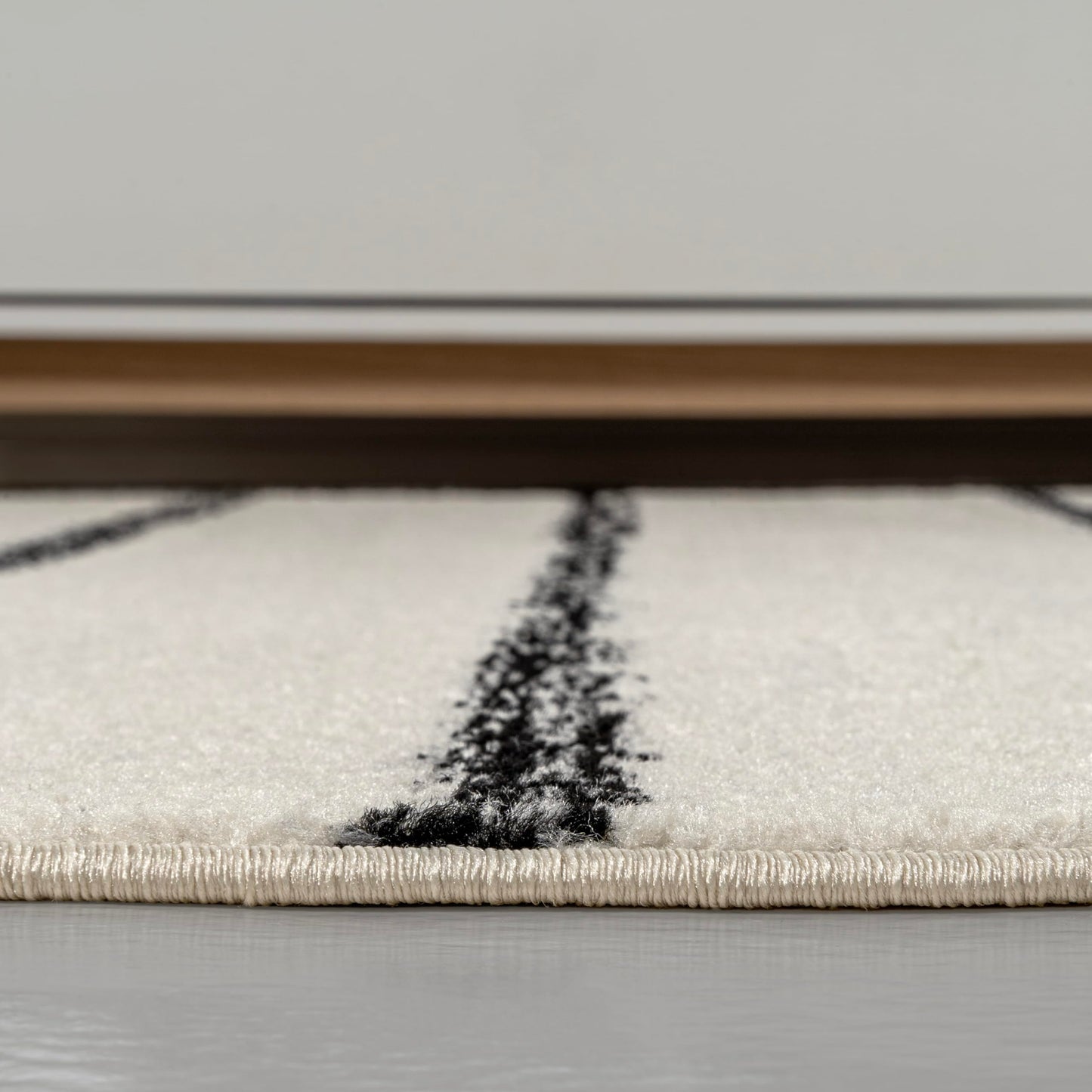 JONATHAN Y Williamsburg Minimalist Stripe Cream/Black Indoor Area Rug, 3x5, Contemporary, Modern, Easy-Cleaning for Living Room, Bedroom, Kitchen, Pet Friendly, Non-Shedding (MOH201D-3)