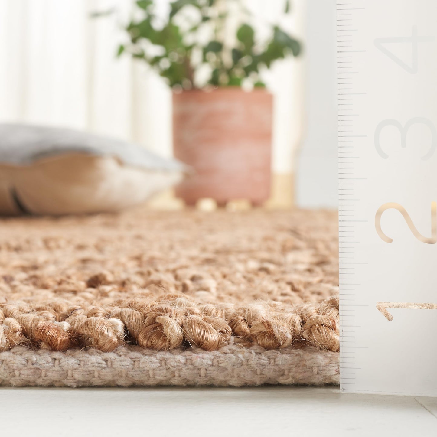 SAFAVIEH Natural Fiber Collection Area Rug - 3' x 5', Natural, Rustic Farmhouse Style, Handmade Hemp, Ideal for The Living Room, Bedroom, Dining Room (NF555A-3)