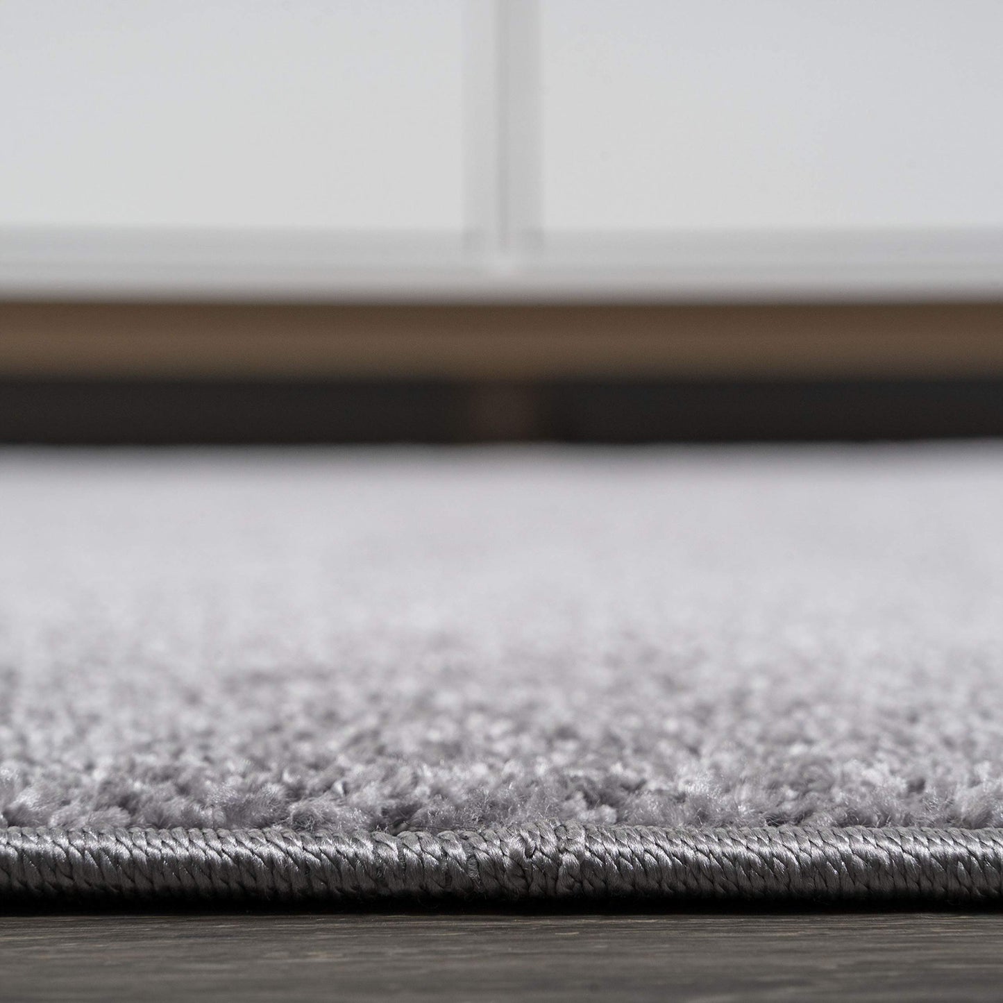 JONATHAN Y Haze Solid Low-Pile Gray Indoor Area Rug 3x5, Coastal,Bohemian,Minimalist,Classic, Easy-Cleaning for Living Room,Bedroom,Kitchen,Pet Friendly,Non-Shedding (SEU100A-3)