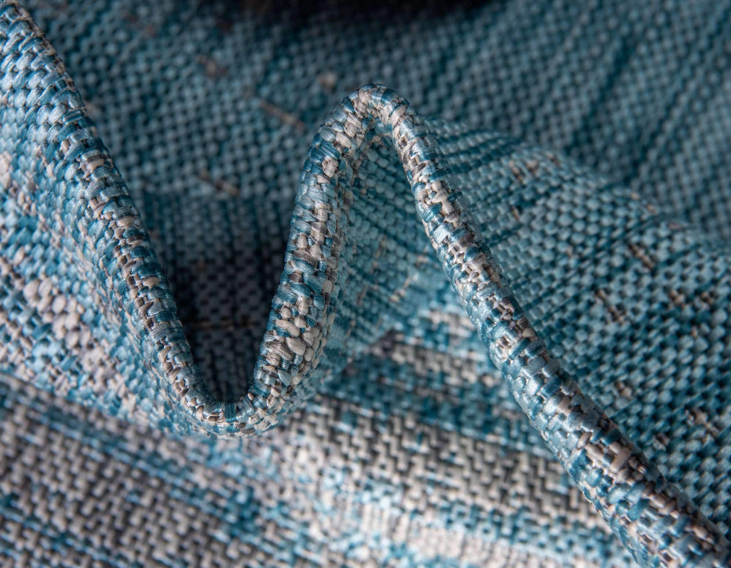 Unique Loom Outdoor Modern Collection Area Rug - Ombre (7' 1" x 10' Rectangle, Aqua/ Ivory)